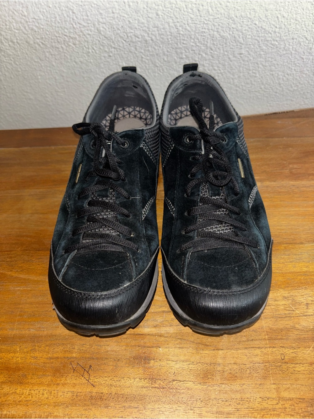 Dansko Paisley in Black/Black Suede size 40